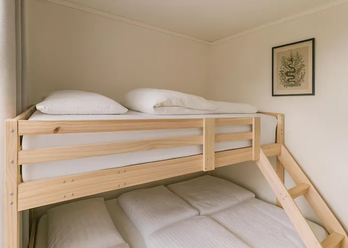 Delightful Bryggen - Norwegians Minimum Age 25 베르겐