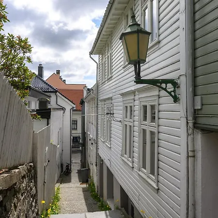Delightful Bryggen - Norwegians Minimum Age 25 Апартаменты *